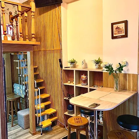 On Pekarska Street Apartment *